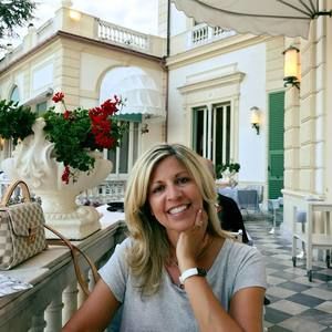 Meet your Posher, Luisa